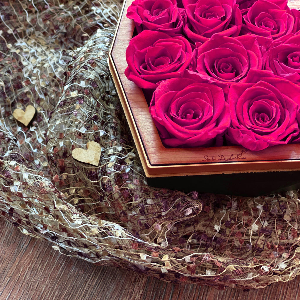 Heart Shaped Infinite Rose Box - Genuine Long Lasting Roses | Preserved  Flowers | Gift (White Heart, Pink Roses, 6 ct)